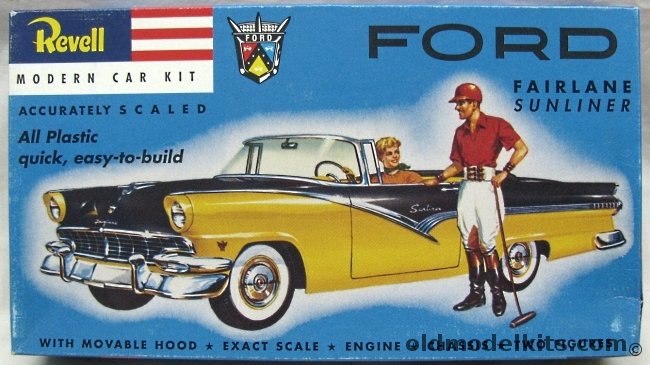 Revell 1/32 1956 Ford Fairlane Sunliner Convertible, 1242 plastic model kit